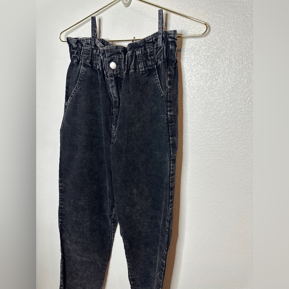 NWT Black corduroy paper bag high waisted pants Size small. Medium large